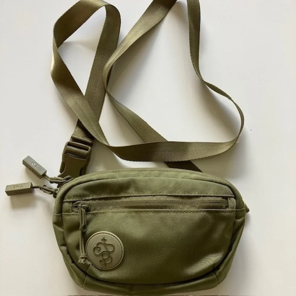 Baboon To The Moon 1.5 l Water Resistant Fanny Pack
